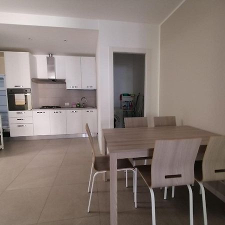 Lucky Apartment 2 Sirmione Exterior photo