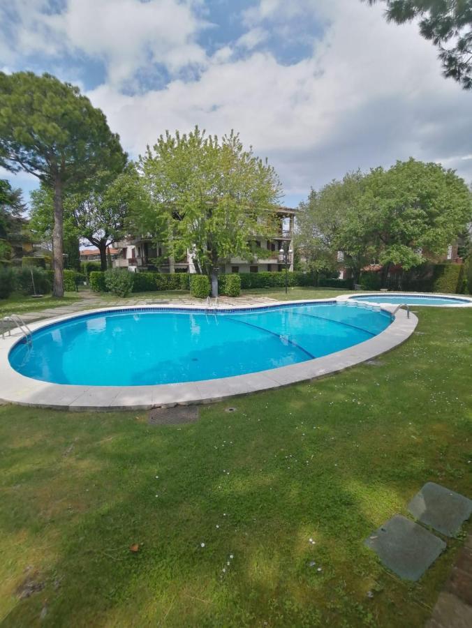 Lucky Apartment 2 Sirmione Exterior photo